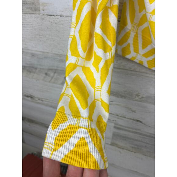 Lilly Pulitzer Women’s Medium Yellow Abstract Long Sleeve Button-Up Cardigan - Picture 6 of 6